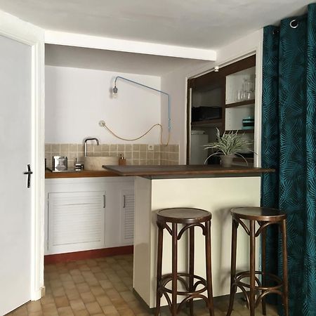 Studio Avec Terrasse Sur Cour, Authentique, Calme Avignon Exterior foto